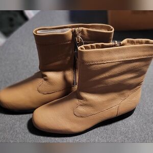 Women's Fleece Lined Leather Boots